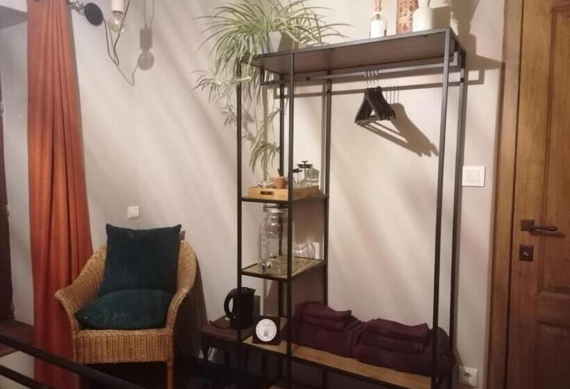 Номер Стандарт, La Libellule