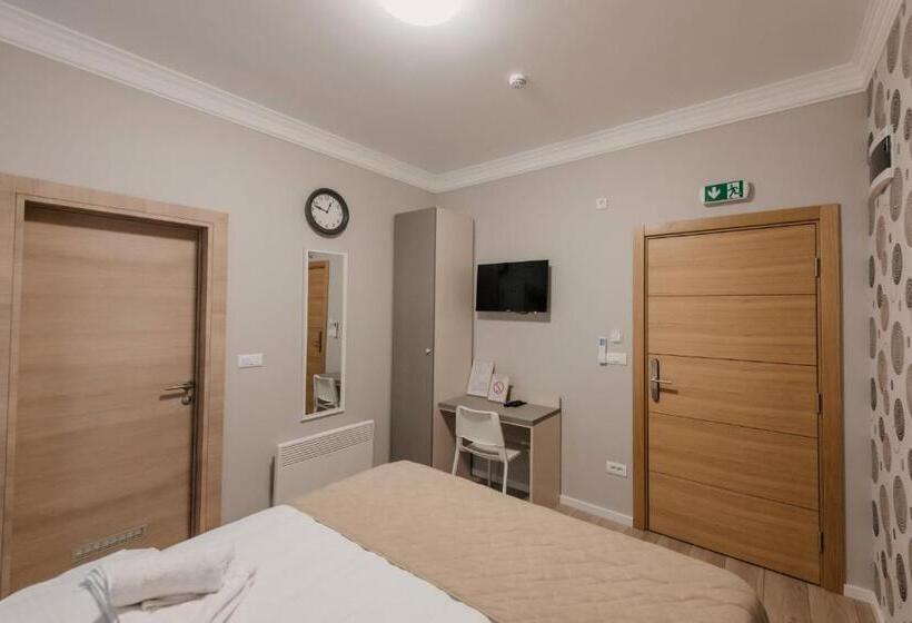 اتاق لوکس, Beli Dvor