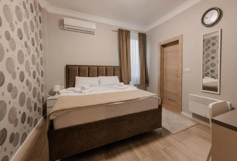اتاق لوکس, Beli Dvor