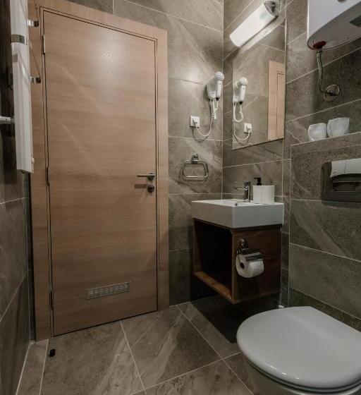 اتاق لوکس, Beli Dvor