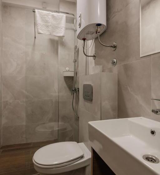 اتاق سوپریور, Beli Dvor