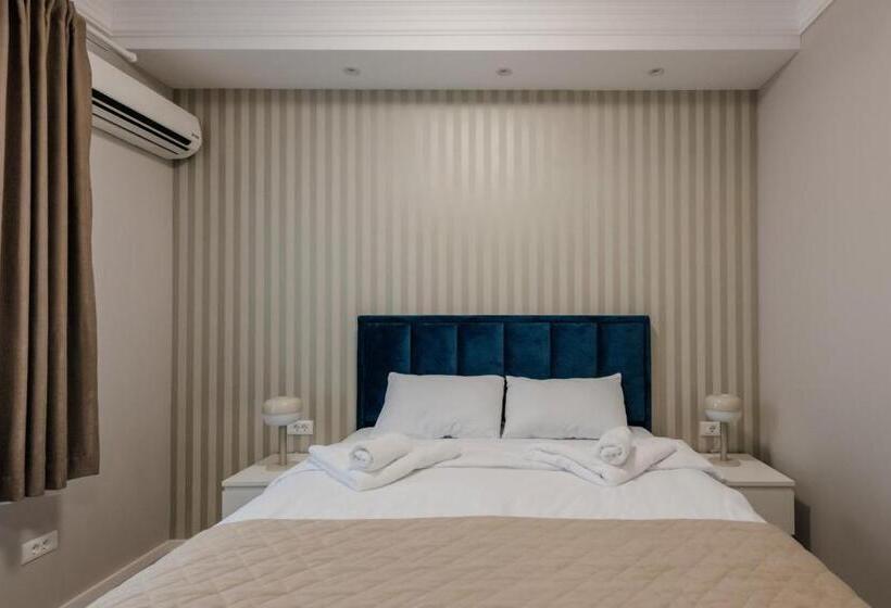 اتاق لوکس, Beli Dvor