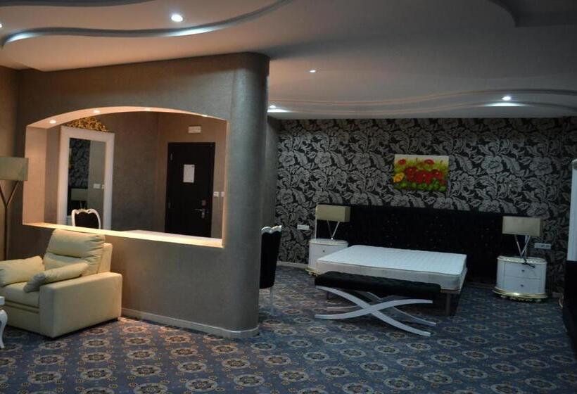 سوییت, De La Vallée