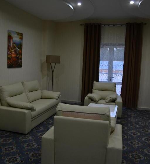 سوییت, De La Vallée