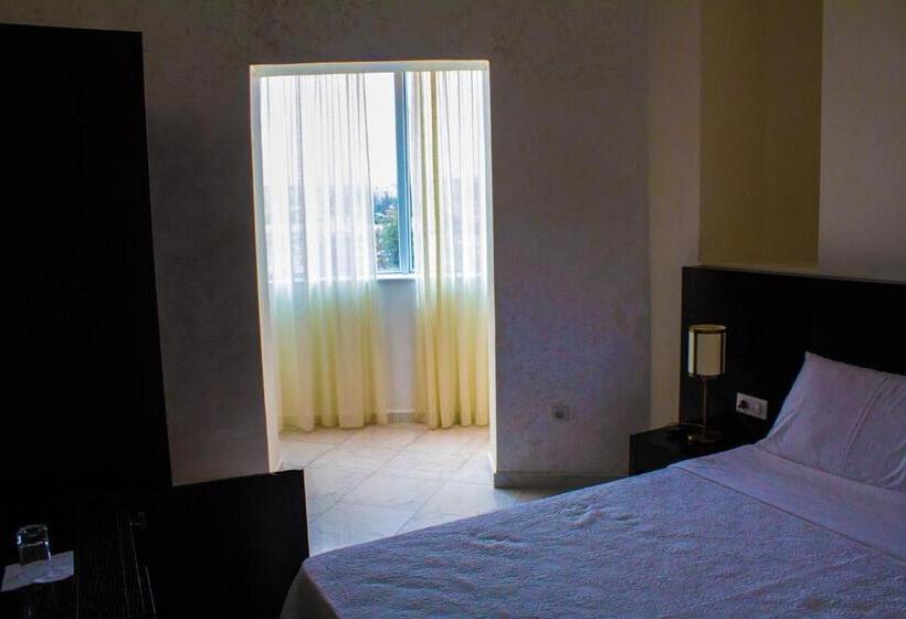 اتاق استاندارد, De La Vallée