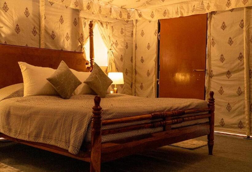 Standard Tent, Desert Trails Khuri