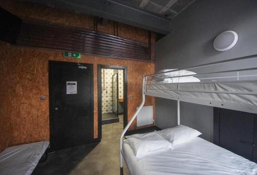 Aile Odası, Mansel House   Family Rooms   By Tifa Stays