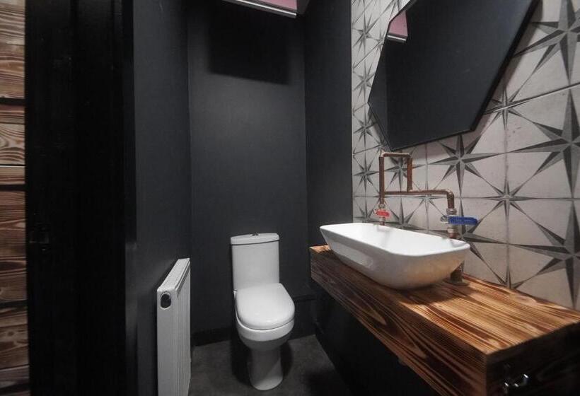 Aile Odası, Mansel House   Family Rooms   By Tifa Stays