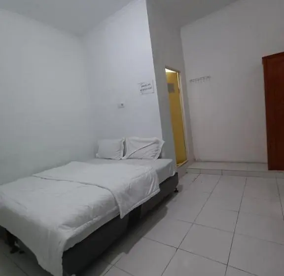 اتاق اکونومی, O Pondok Sugie Syariahnearjembatan Siak