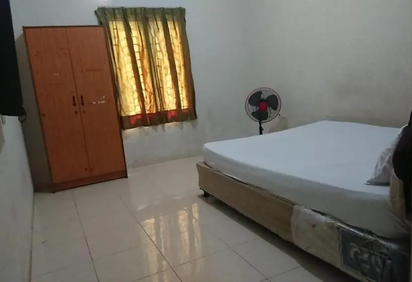 اتاق اکونومی, O Pondok Sugie Syariahnearjembatan Siak