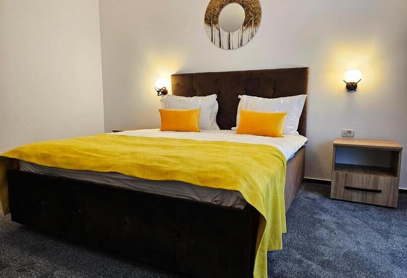 Apartamento 1 Dormitório, Străjerii Cetății