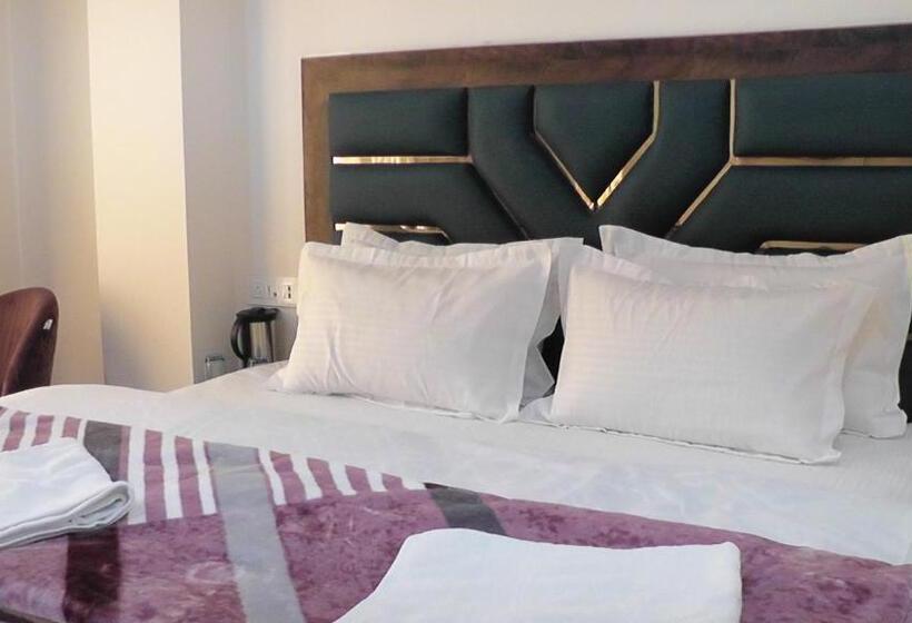 Номер Deluxe, Valley Royal In