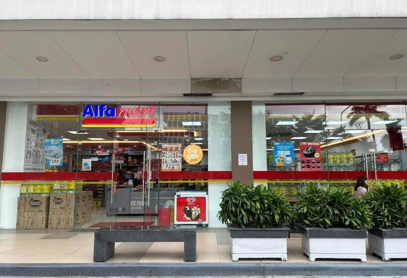 اتاق لوکس با بالکن, Mall Of Asia Shore Dynastel Staycation