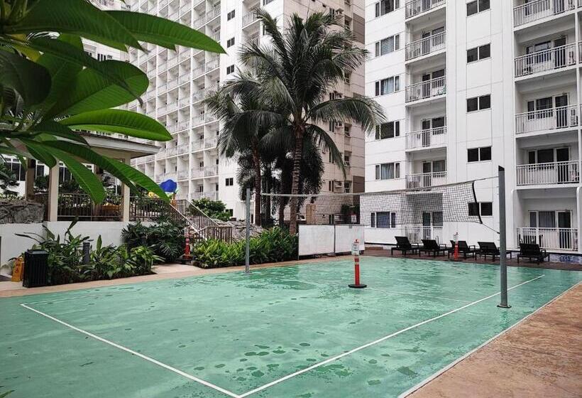 سوییت خانوادگی, Mall Of Asia Shore Dynastel Staycation