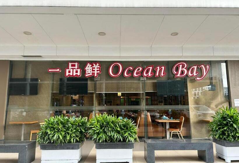 سوییت خانوادگی, Mall Of Asia Shore Dynastel Staycation