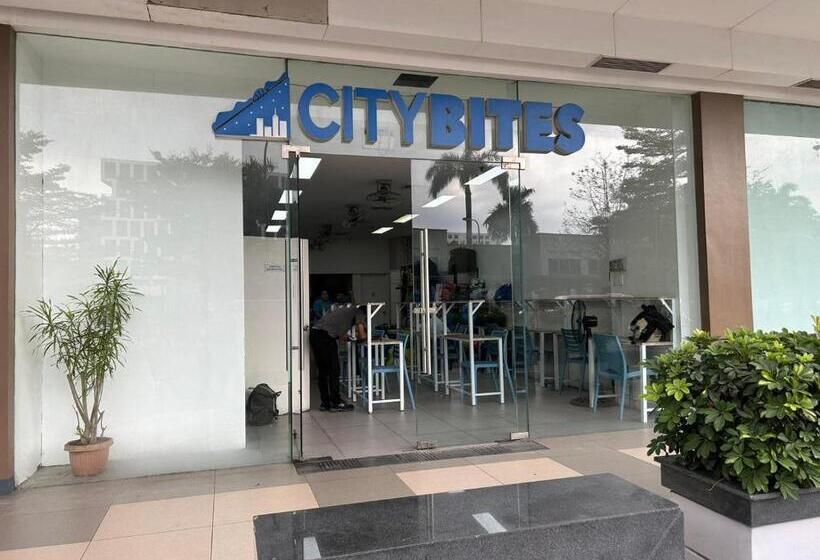 اتاق لوکس خانوادگی, Mall Of Asia Shore Dynastel Staycation