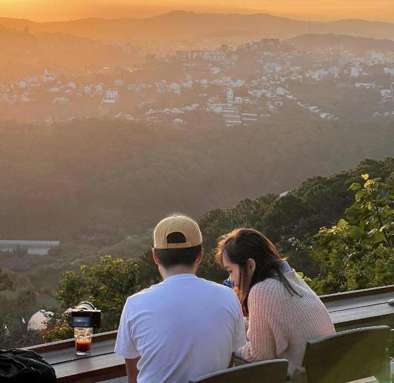 اتاق لوکس خانوادگی, Memory Hotel Da Lat