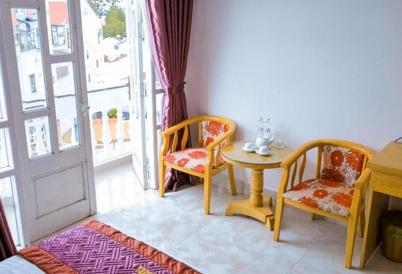 اتاق لوکس خانوادگی, Memory Hotel Da Lat