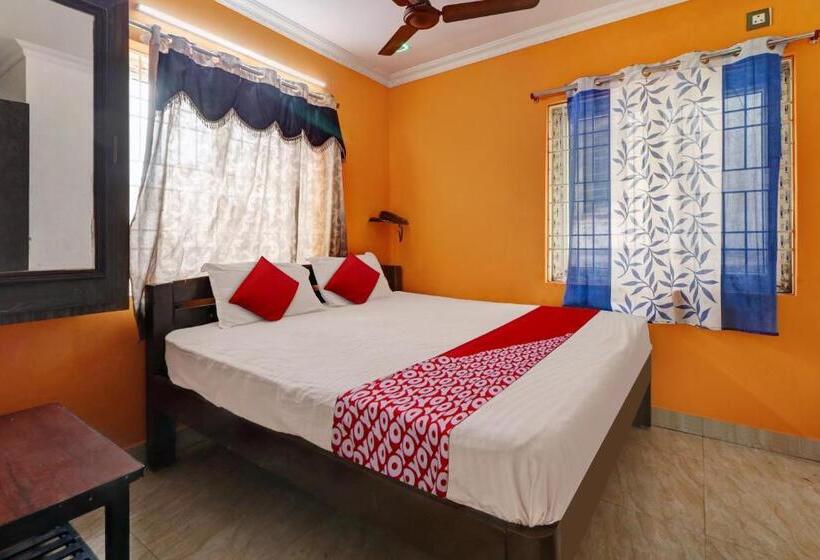 Трехместный Номер Классика, Sapthagiri Lodge