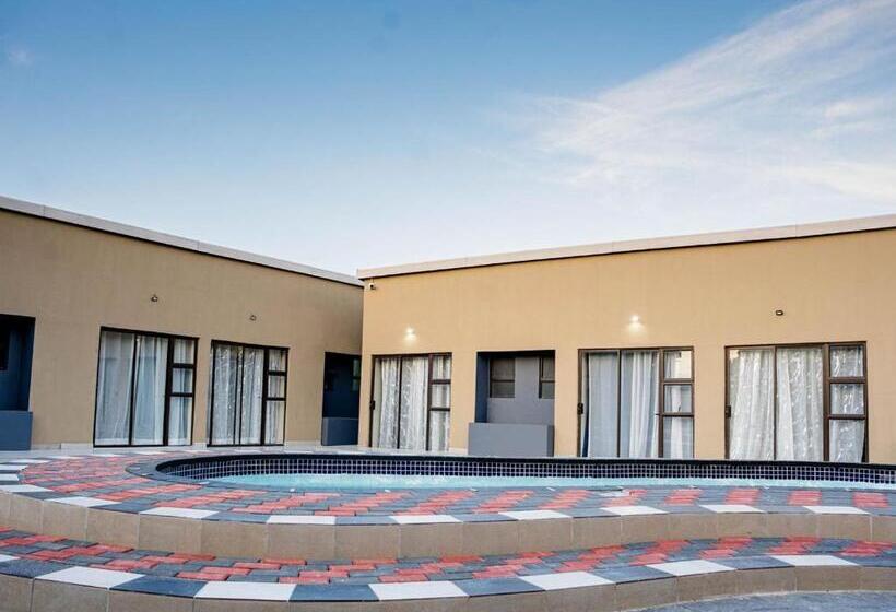 Трехместный Номер Deluxe, Akems Motel