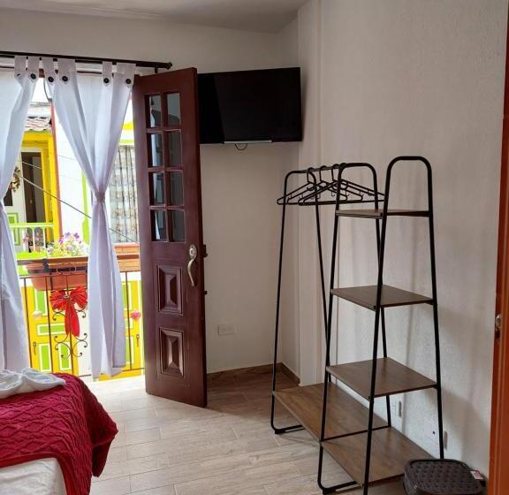 غرفة قياسية مزوَّدة بشُرفة, Casa Helena