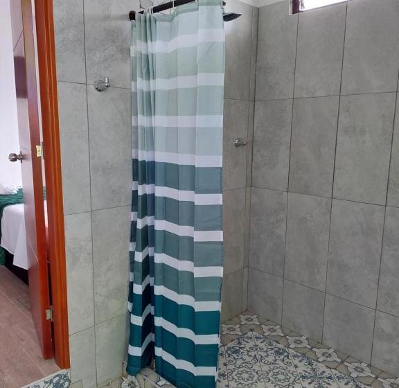 غرفة قياسية ثلاثية مزودة بشرفة, Casa Helena