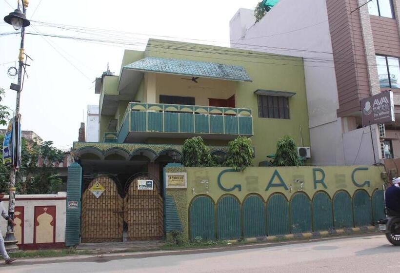 バルコニー付きスタンダードルーム, Neerja Guest House