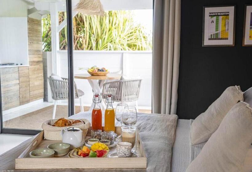 اتاق لوکس با تخت بزرگ, Pomme Cannelle   Luxury Suites & Spa