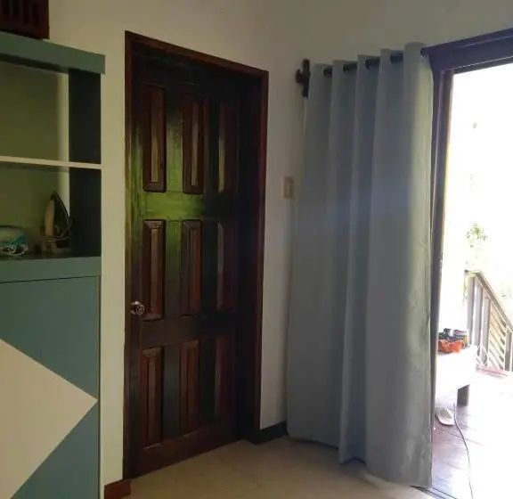 اتاق استاندارد با سرویس بهداشتی مشترک, Private Beachfront Villa In Siargao