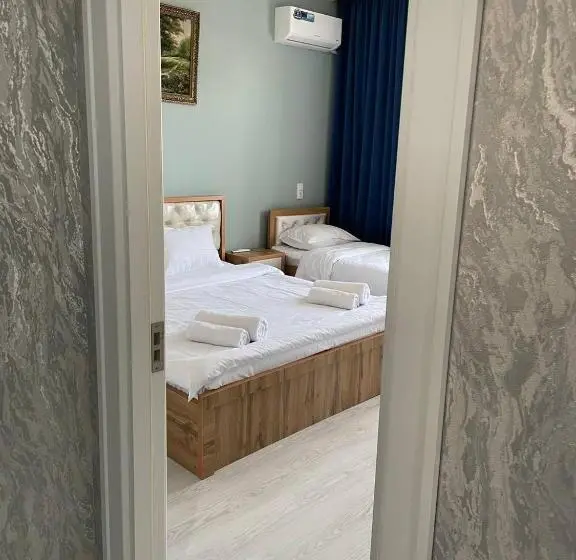 سوئیت با تخت بزرگ, Tashkent Hotel Parvoz
