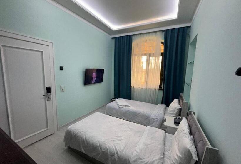اتاق استاندارد با سرویس بهداشتی مشترک, Tashkent Hotel Parvoz
