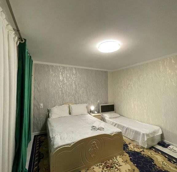 اتاق خانوادگی, Tashkent Hotel Parvoz