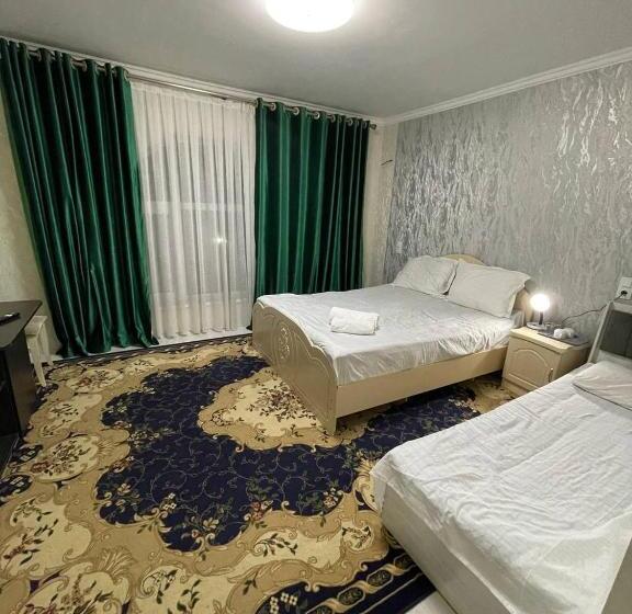 اتاق خانوادگی, Tashkent Hotel Parvoz