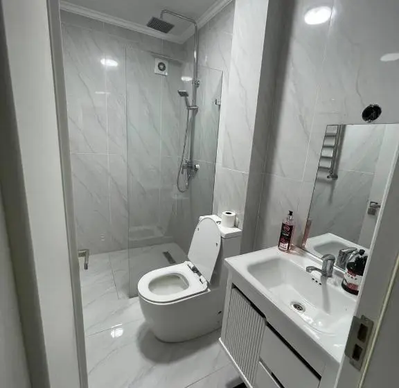 اتاق خانوادگی, Tashkent Hotel Parvoz