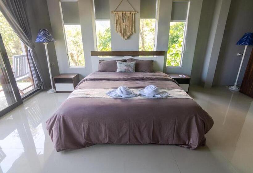 غرفة قياسية, Villa Il Nido Batulayar