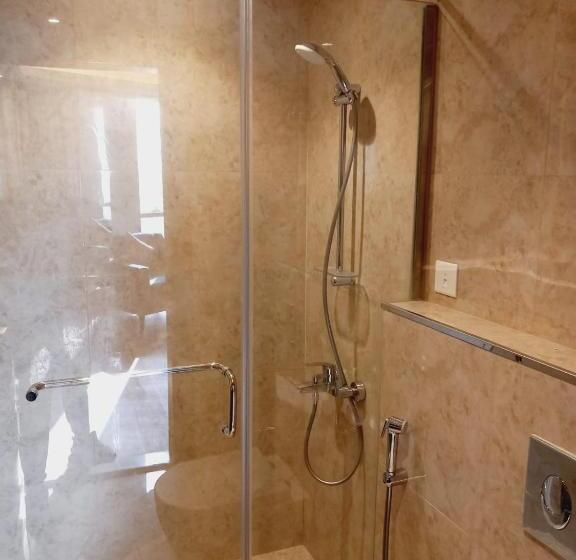 דירת חדר, Samt Inn