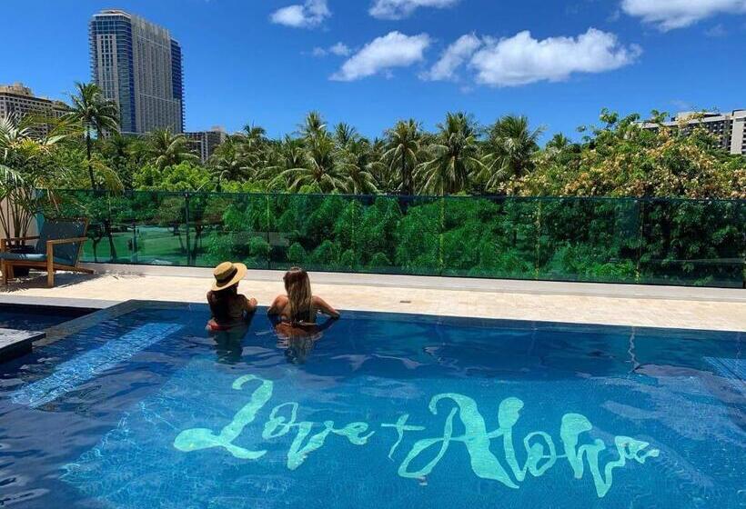 Номер Superior, Suites At La Croix Hotel Honolulu Hi