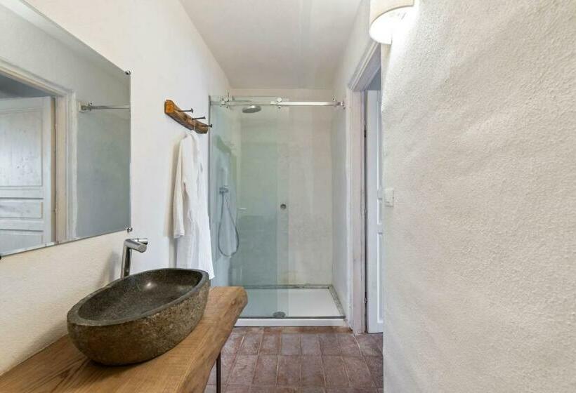 Family Suite, Greeneria