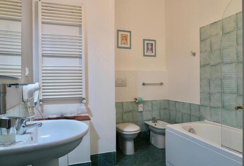 اتاق استاندارد چهار تخته, Locanda Della Musica