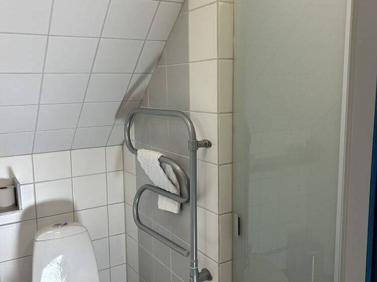 スタンダードルーム, Halmstad Gårdshotell