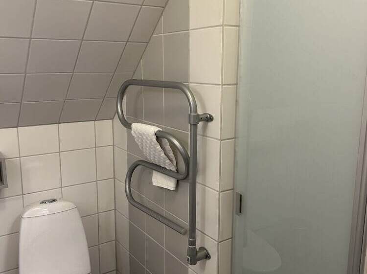 スタンダードルーム, Halmstad Gårdshotell