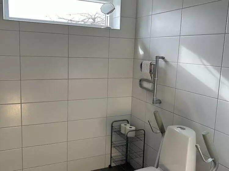 デラックススタジオ, Halmstad Gårdshotell