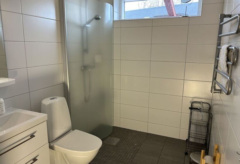 デラックススタジオ, Halmstad Gårdshotell