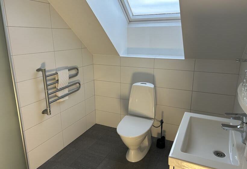 スタンダードスタジオ, Halmstad Gårdshotell