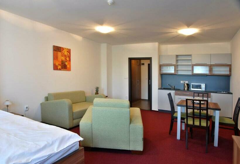 إستوديو قياسى, Apartmanovy Dom Familia Smokovec