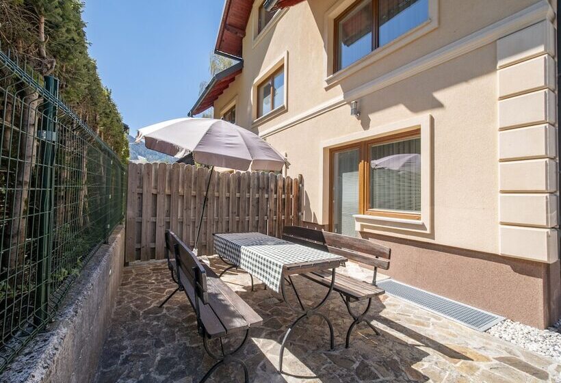 3 Bedroom Duplex Apartment, Berghi Hotel And Apartments