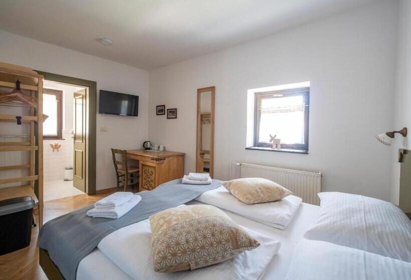 اتاق استاندارد, Berghi Hotel And Apartments