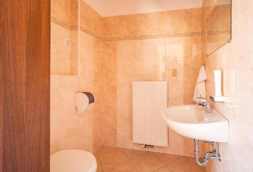 3 Bedroom Duplex Apartment, Berghi Hotel And Apartments