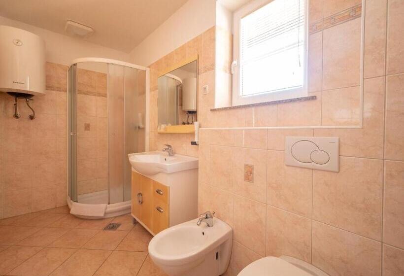 3 Bedroom Duplex Apartment, Berghi Hotel And Apartments