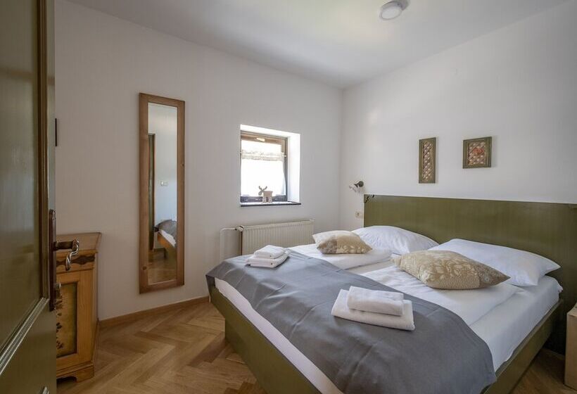 اتاق استاندارد, Berghi Hotel And Apartments